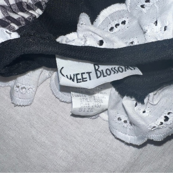 Vtg Sweet Blossoms girls black white gingham rose eyelet dress 4T - Picture 3 of 3